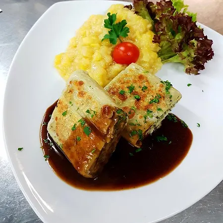Hotel-gasthof Schwarzer Adler 酒店 3*
