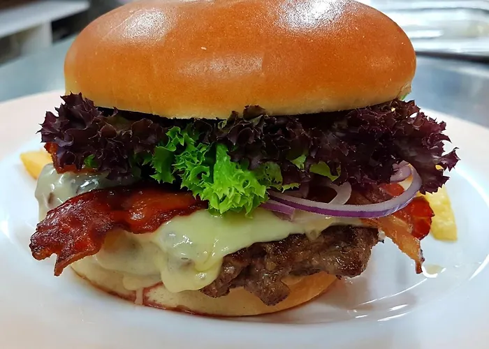 Hotel-gasthof Schwarzer Adler 바트사울가우